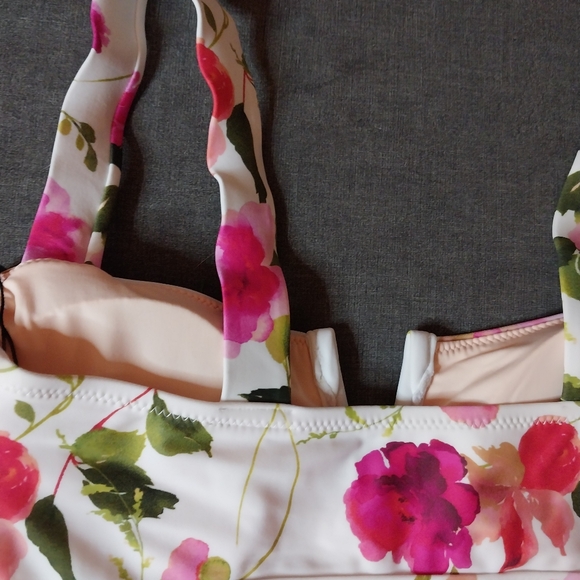 Nanette lepore SWIM TOP ONLY - Picture 5 of 7